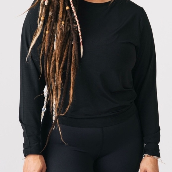 Zyia Mesh Back Long Sleeve Shirt p1. - Picture 2 of 6